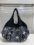 Ballontasche mit Schmetterlingsdruck (schwarz x weiß)
